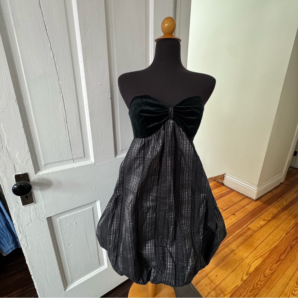 NWT Badgley Mischka velvet formal mini dress